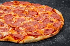 Пицца с ветчиной и сыром (тонкое тесто)